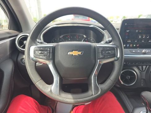 Used 2024 Chevrolet Blazer LT w/ Convenience Package FWD image 17