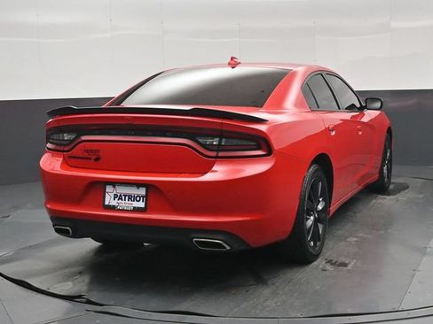 Used 2022 Dodge Charger SXT w/ Blacktop Package AWD/4WD image 2