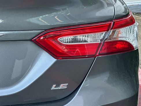 Used 2019 Toyota Camry LE image 25