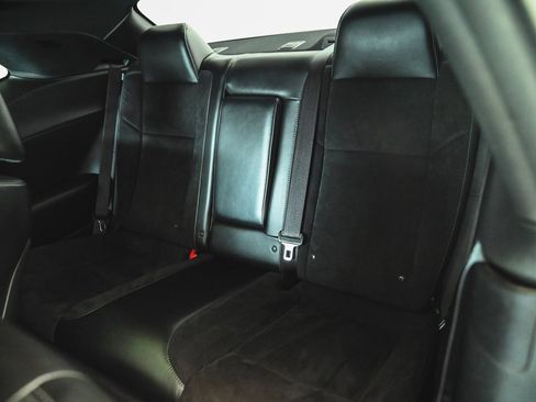 Used 2016 Dodge Challenger R/T Scat Pack w/ Leather Interior Group image 29