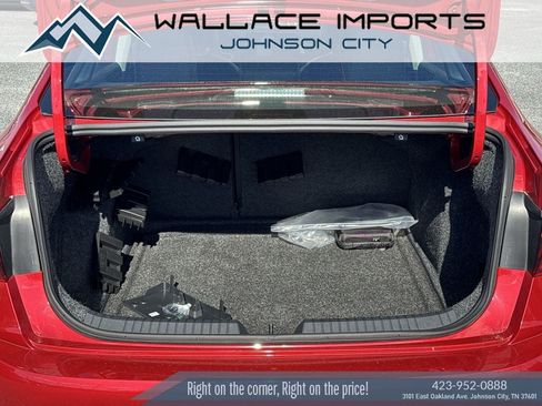 Certified 2025 Volkswagen Jetta SE FWD image 43