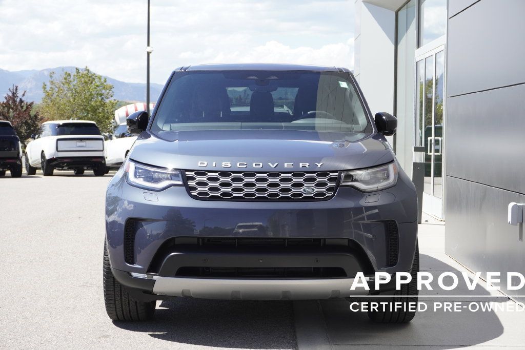 Used 2025 Land Rover Discovery S AWD/4WD image 5