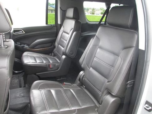 Used 2019 GMC Yukon XL Denali w/ Open Road Package AWD/4WD image 24