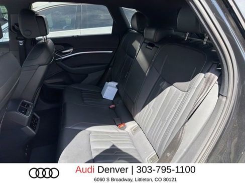 Used 2022 Audi e-tron Chronos AWD/4WD image 13