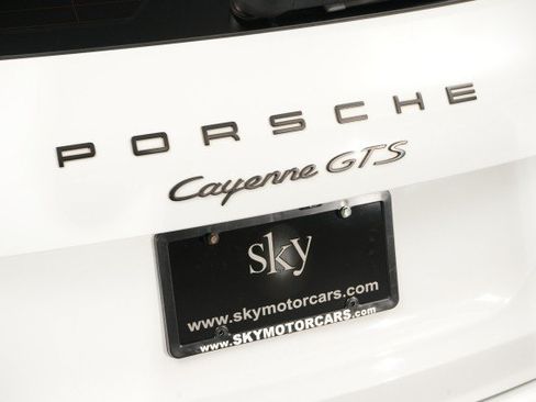 Used 2016 Porsche Cayenne GTS AWD/4WD image 21