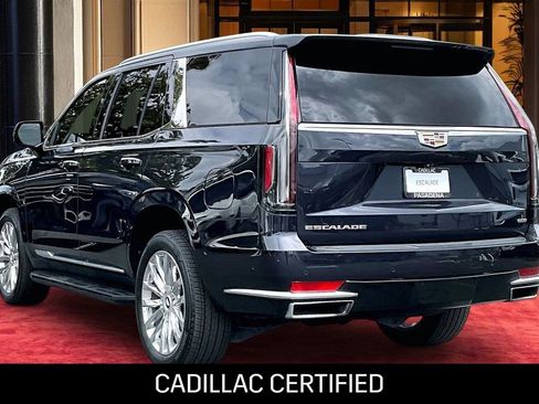 Certified 2023 Cadillac Escalade Premium Luxury AWD/4WD image 4