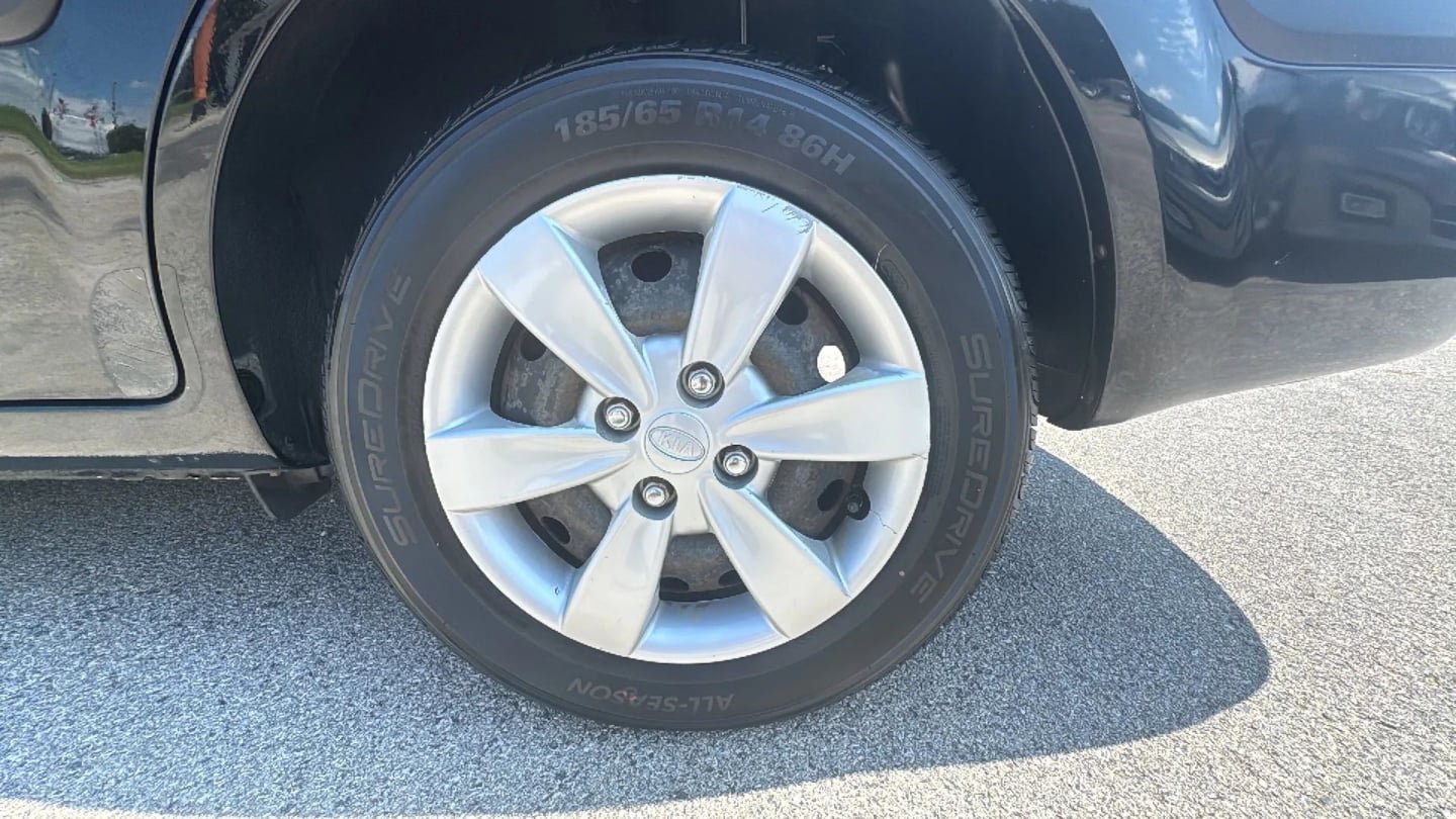 Used 2009 Kia Rio LX FWD image 25