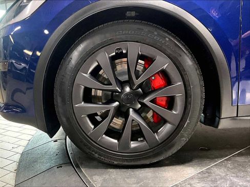 Used 2024 Tesla Model X Plaid image 14