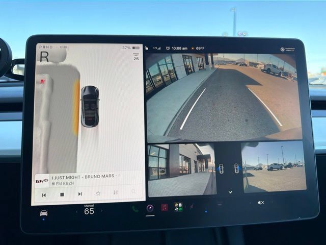 Used 2022 Tesla Model Y Performance AWD/4WD image 26