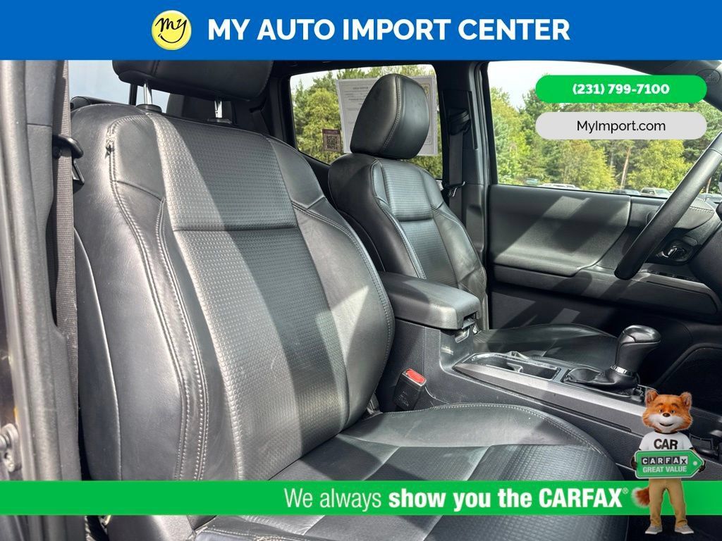 Used 2018 Toyota Tacoma TRD Sport AWD/4WD image 27