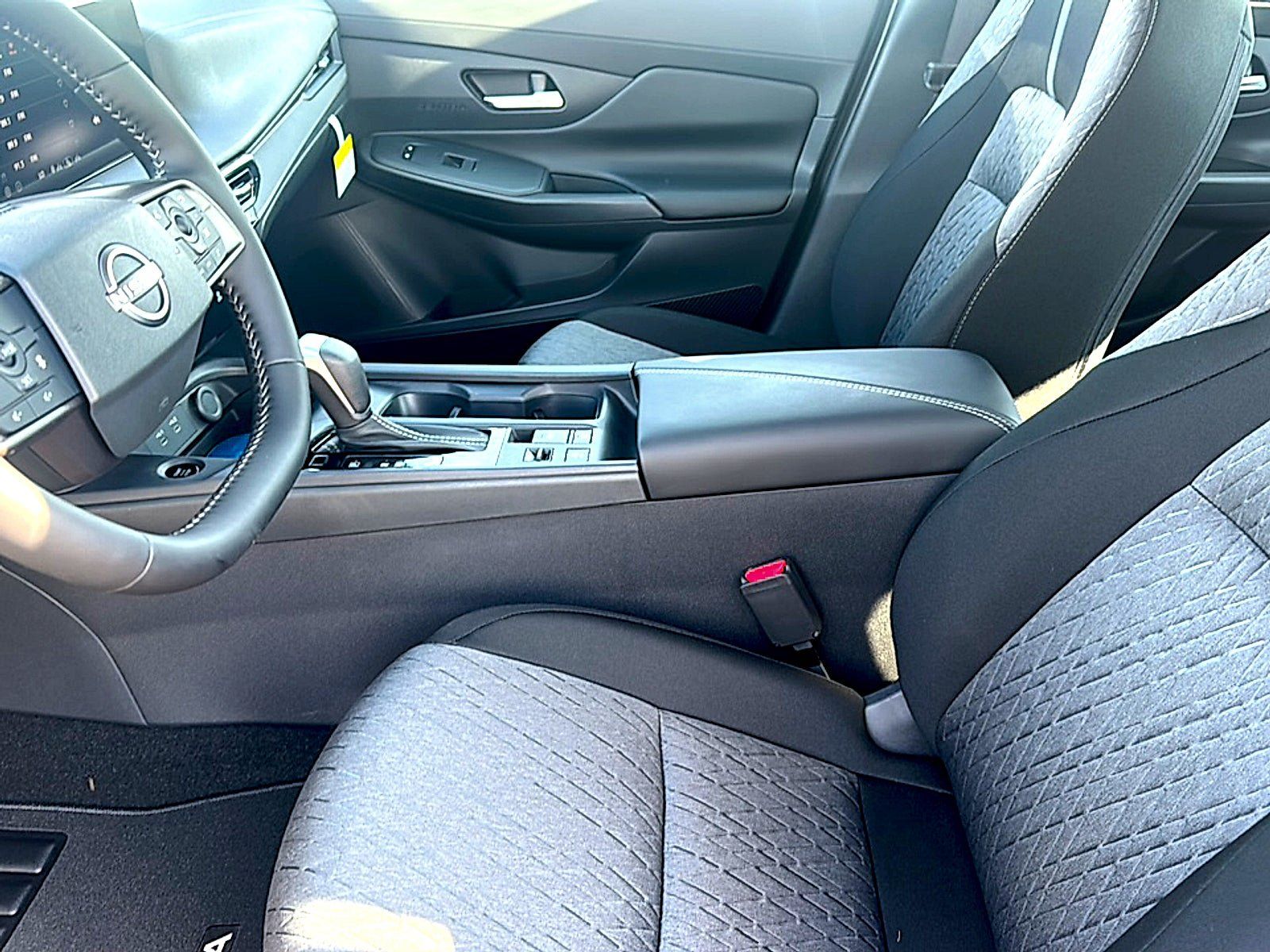 New 2027 Nissan Sentra SV w/ SV Convenience Package FWD image 10
