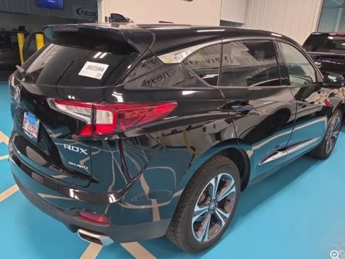 Used 2022 Acura RDX AWD w/ Advance Package image 3