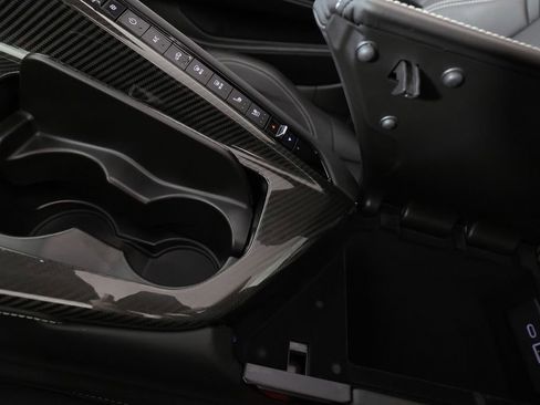 Used 2025 Chevrolet Corvette Z06 RWD image 41