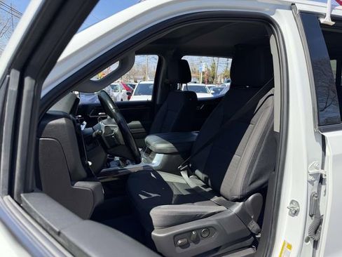 Used 2025 GMC Sierra 1500 Elevation w/ Preferred Package AWD/4WD image 27