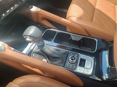 Used 2025 Kia Telluride AWD image 24