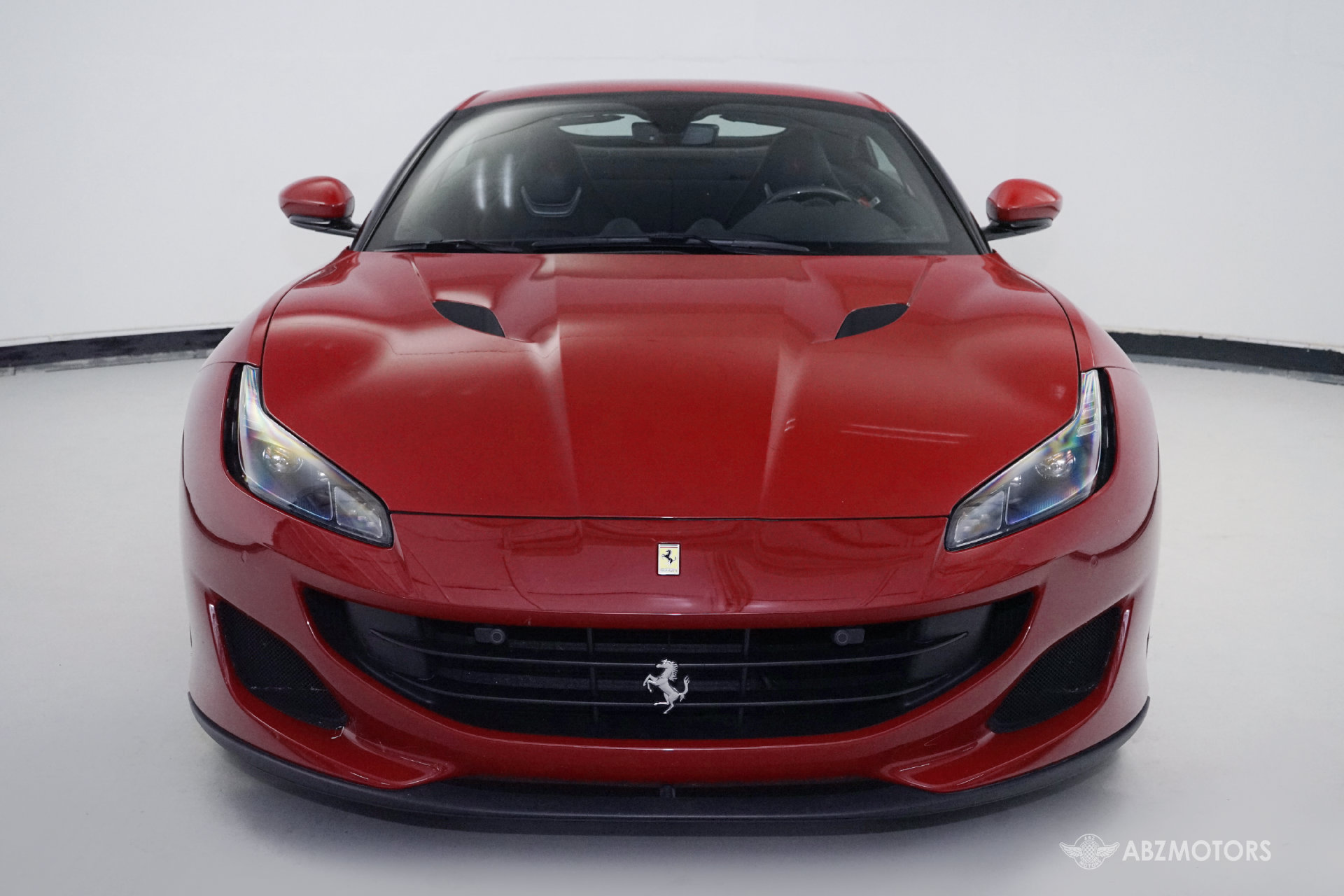 Used 2019 Ferrari Portofino RWD image 3
