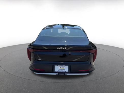 Used 2025 Kia K4 FWD image 12