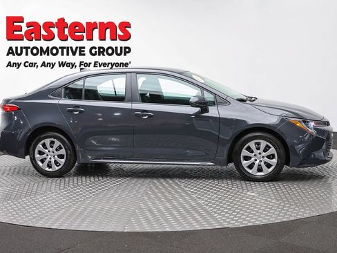 Used 2026 Toyota Corolla LE FWD image 4