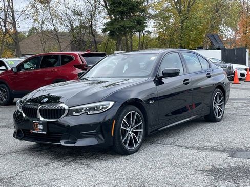 Used 2022 BMW 330e xDrive w/ Premium Package image 2