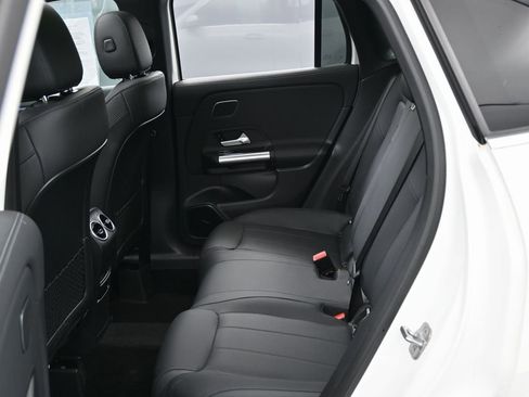 Used 2024 Mercedes-Benz GLA 250 GLA 250 image 36