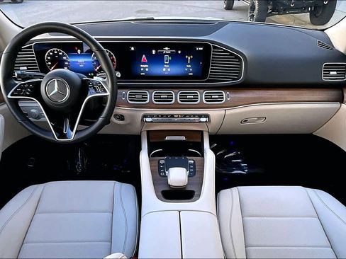 Used 2025 Mercedes-Benz GLE 350 4MATIC image 15