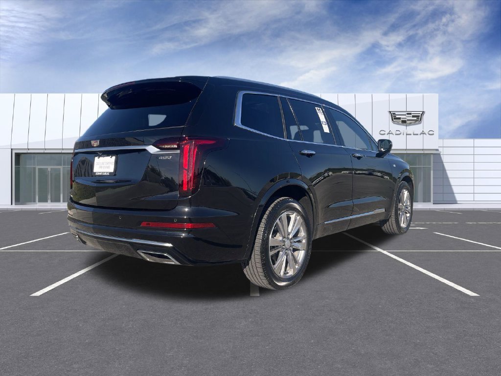 Used 2024 Cadillac XT6 Premium Luxury w/ Technology Package AWD/4WD image 8