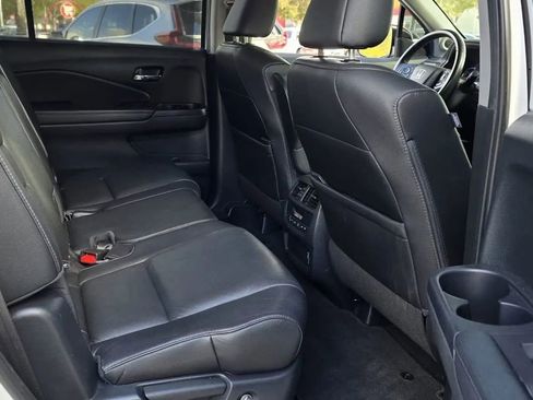 Used 2022 Honda Pilot Special Edition image 9