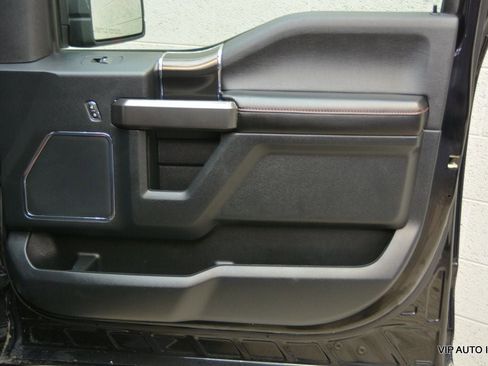 Used 2019 Ford F150 Lariat w/ Equipment Group 502A Luxury image 7