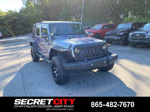 Used 2015 Jeep Wrangler Unlimited Sport w/ Quick Order Package 24S AWD/4WD image 3