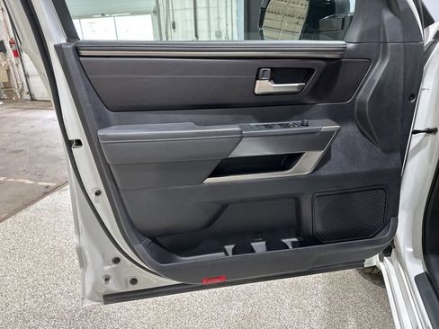 Used 2022 Toyota Tundra SR5 w/ SR5 Premium Package image 8