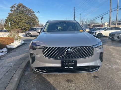 Used 2025 Volvo XC90 B6 Plus image 8