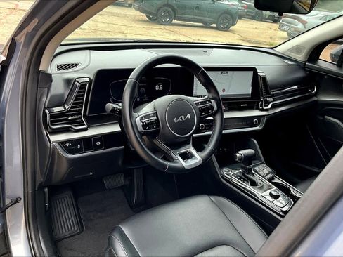 Used 2023 Kia Sportage EX image 16