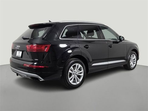 Used 2019 Audi Q7 3.0T Premium Plus image 4