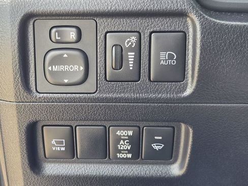 Used 2023 Toyota 4Runner TRD Off-Road Premium w/ Off Road Premium Plus Package AWD/4WD image 25