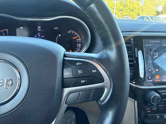 Used 2019 Jeep Grand Cherokee Limited AWD/4WD image 24