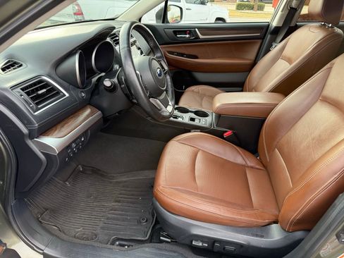 Used 2019 Subaru Outback 3.6R Touring w/ Popular Package #3A image 12