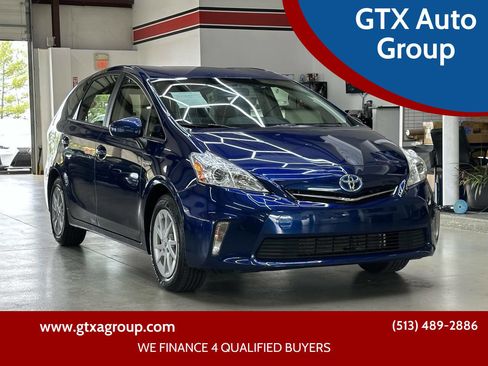 Used 2012 Toyota Prius V image 1