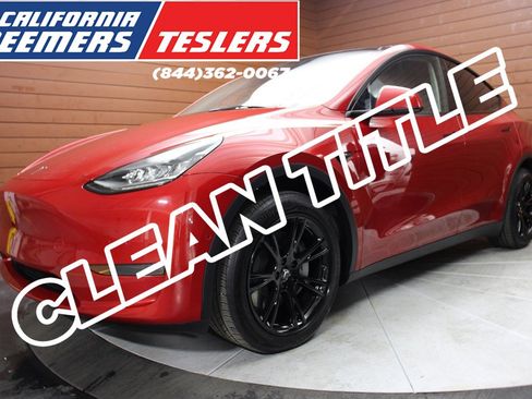 Used 2022 Tesla Model Y Long Range image 1