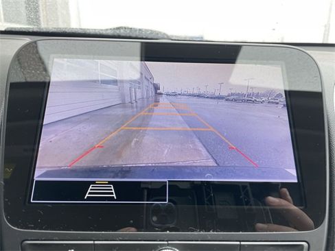 Used 2024 Chevrolet Malibu LT image 17