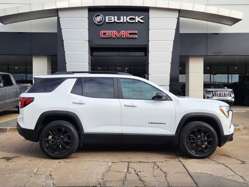 New 2026 GMC Terrain Elevation w/ Black Edition image 3