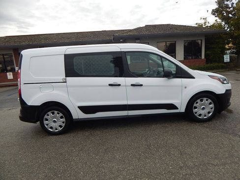 Used 2022 Ford Transit Connect XL image 9