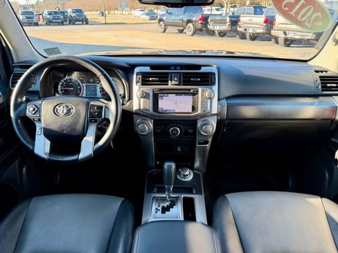 Used 2015 Toyota 4Runner SR5 Premium image 13