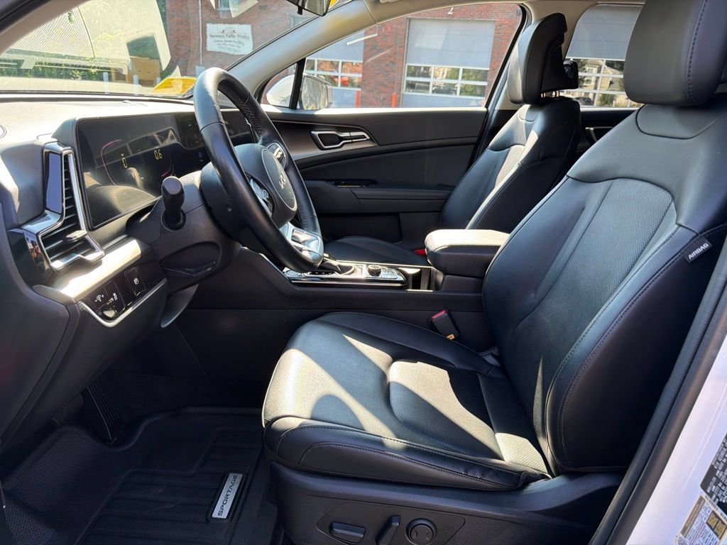Certified 2024 Kia Sportage EX AWD/4WD image 16