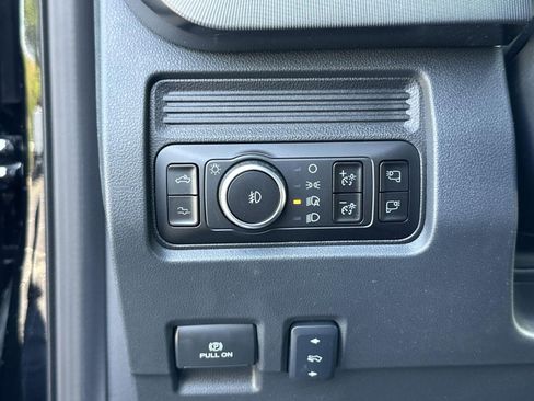 New 2025 Ford F250 Platinum w/ Tremor Off-Road Package image 14