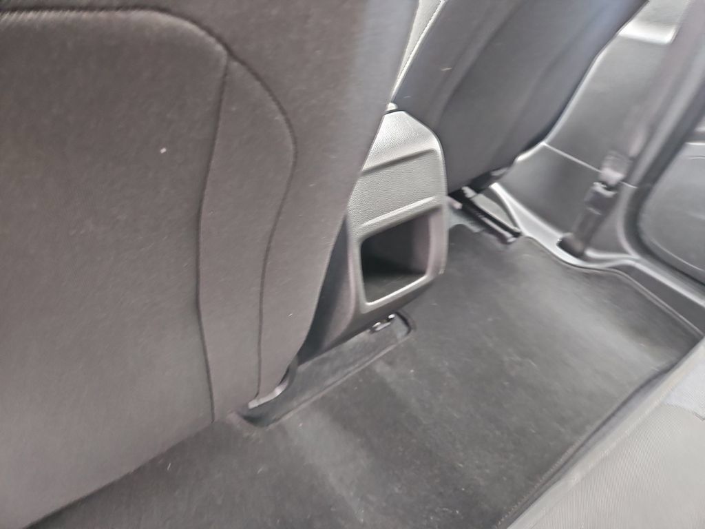 Used 2024 Chevrolet Trax RS FWD image 14