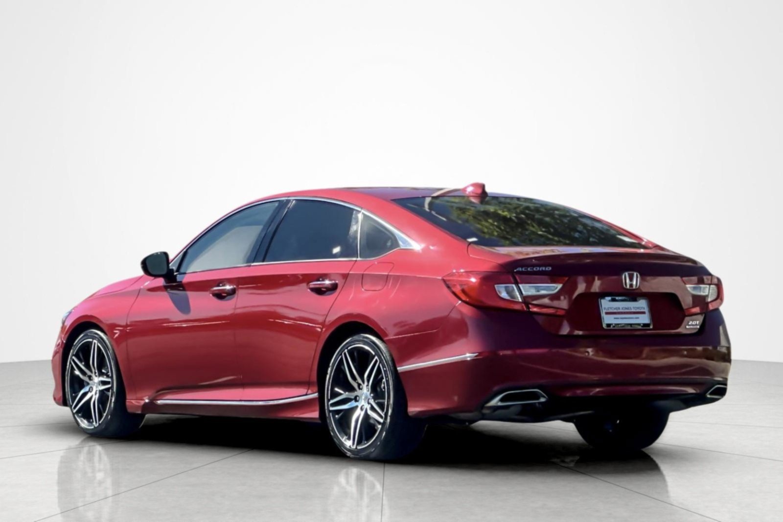 Used 2021 Honda Accord Touring image 3