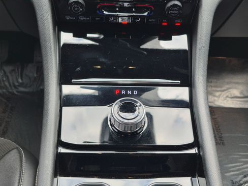Used 2023 Jeep Grand Cherokee Altitude AWD/4WD image 24