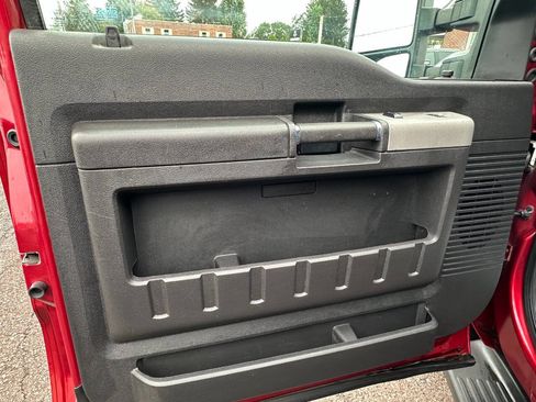 Used 2015 Ford F250 Lariat w/ Camper Package image 12