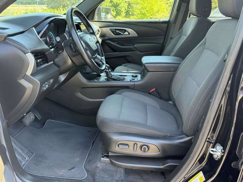 Used 2023 Chevrolet Traverse LT AWD/4WD image 22