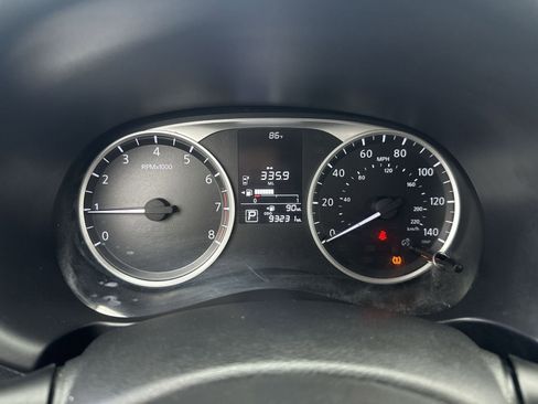 Used 2021 Nissan Kicks S image 21